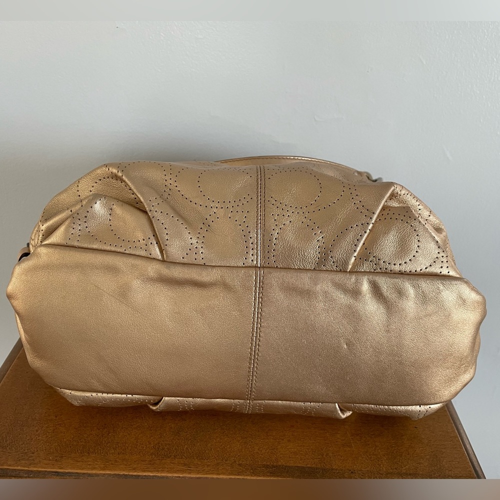 Gold Designer Women's Bag - Picture 11 of 15